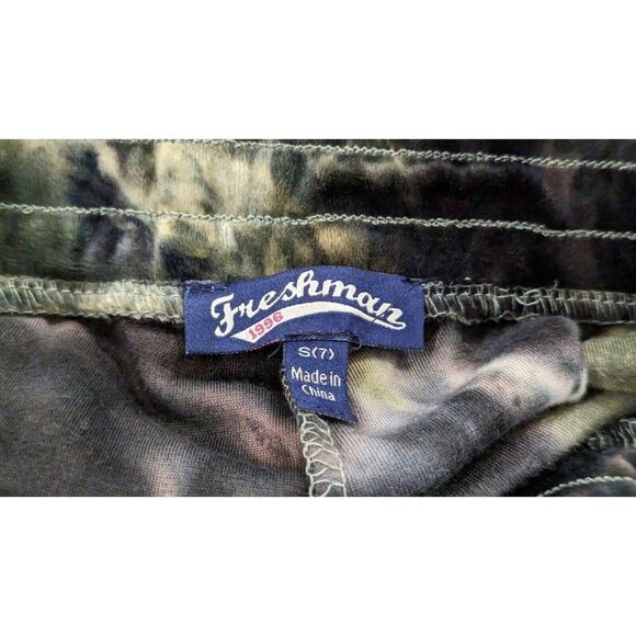 Freshman Girls Size S Green Black Flat Front Tie Dye Elastic Waist  Sweat Shorts - Picture 7 of 9